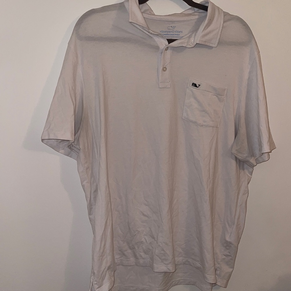 White vineyard vines polo